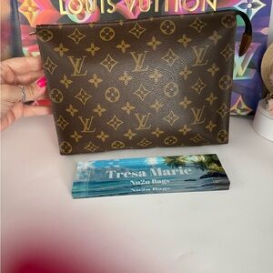 SOLD~Louis Vuitton toiletry 26